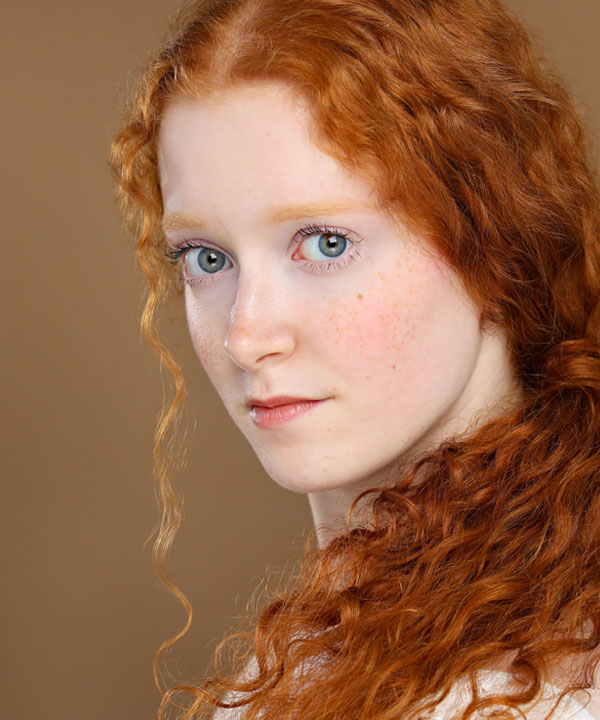 Melo Ludwig headshot