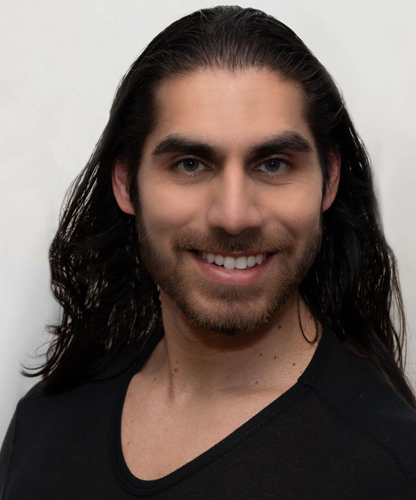 Daniel Paredez headshot